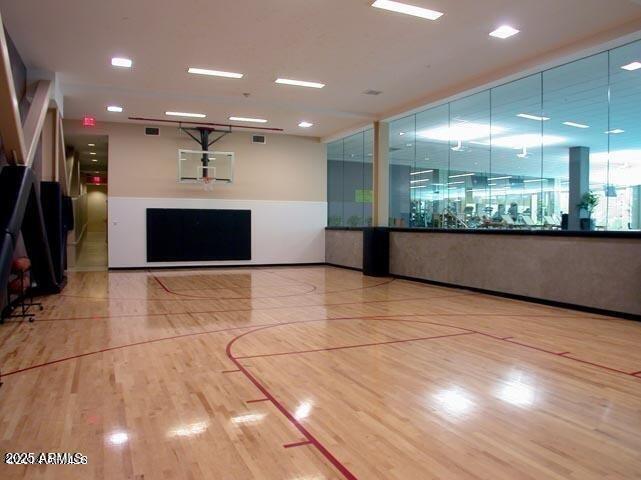 Building Photo - 7137 E Rancho Vista Dr