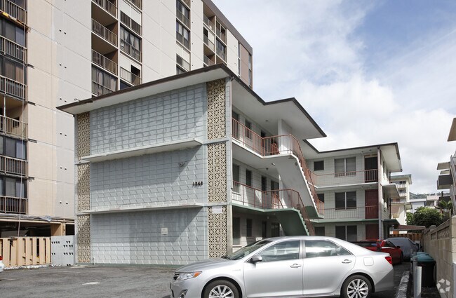 Primary Photo - 1248 Lunalilo St