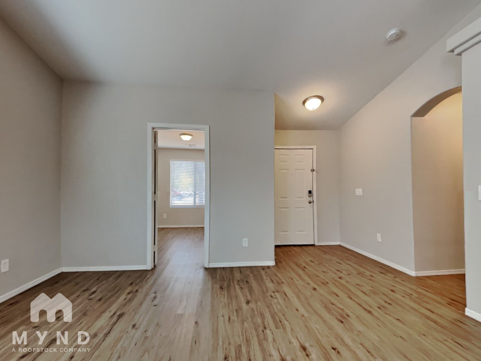 Building Photo - 5621 S 31st Dr