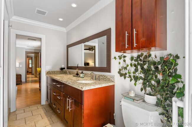Building Photo - 4050 NW 7th Ln