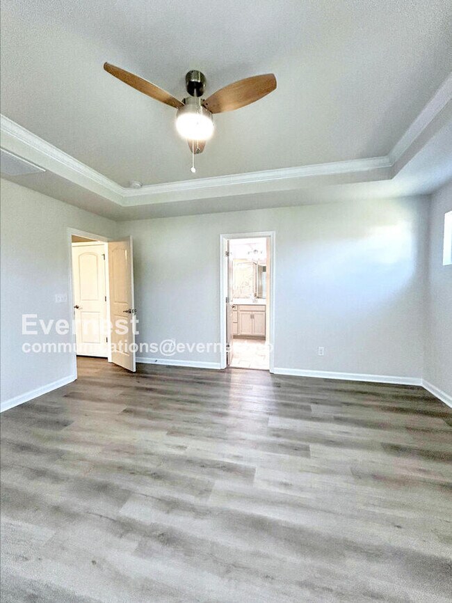 Building Photo - 9226 Northfield Crossing Dr