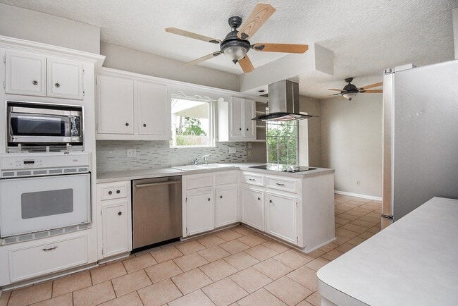 Building Photo - 1709 Beaver Springs Ct