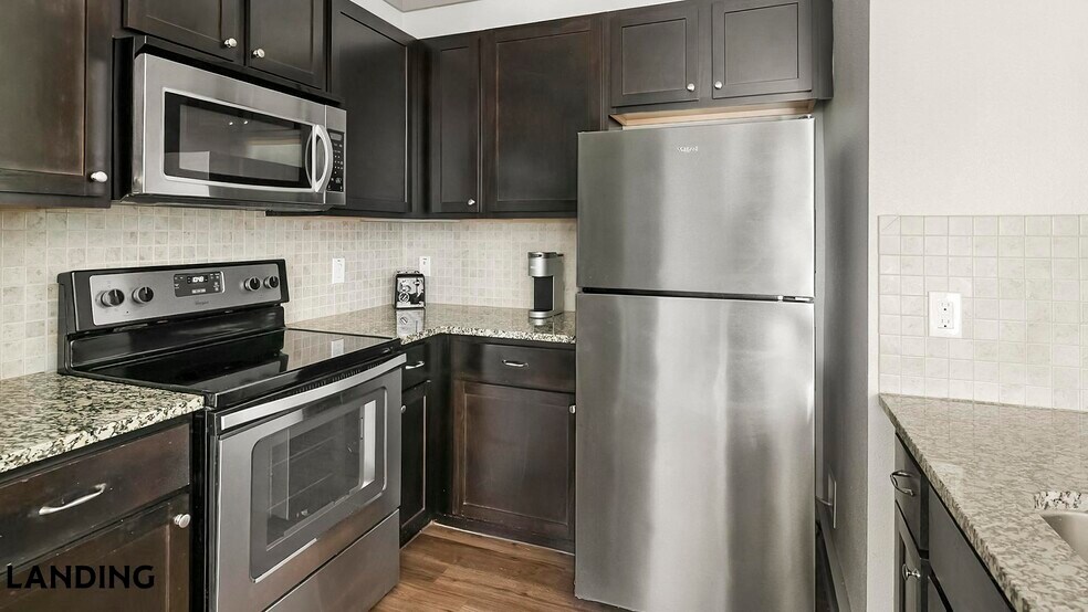 Building Photo - 18021 Kingsland Blvd