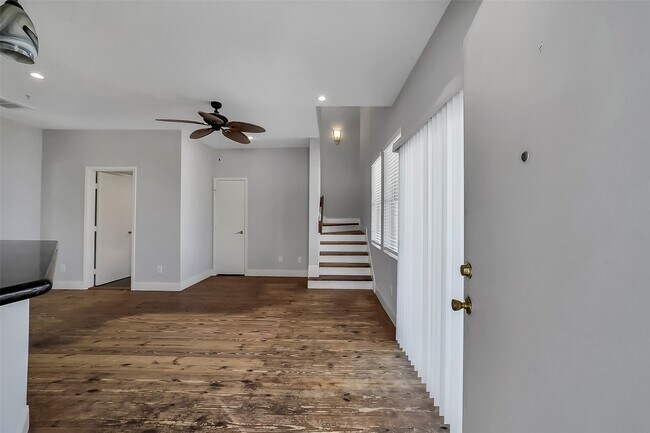 Building Photo - 2507 Bay Oaks Harbor Dr