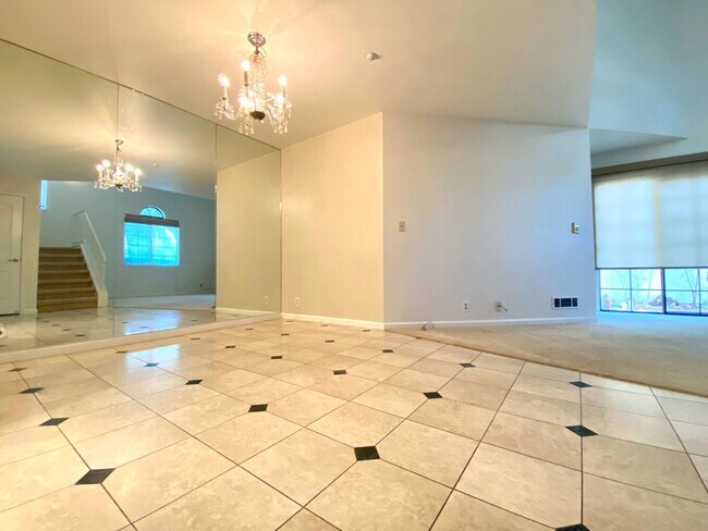 Building Photo - 3BD 3BA Condo in Andalusia Gated Community...