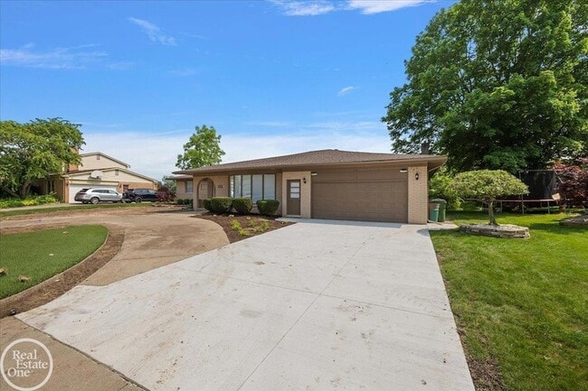 Building Photo - 2532 Belle View Dr