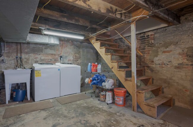 Building Photo - 2040 Orleans St