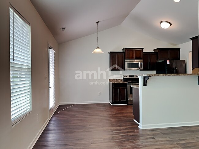 Building Photo - 5306 Ian Dr