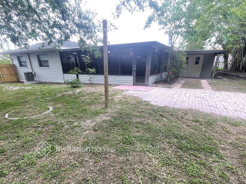Building Photo - 128 Eastway Dr