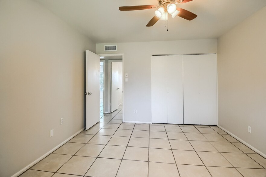 Building Photo - 1516 E Palmcroft Dr