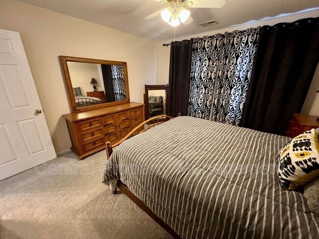 Building Photo - 3 Blanton Ln