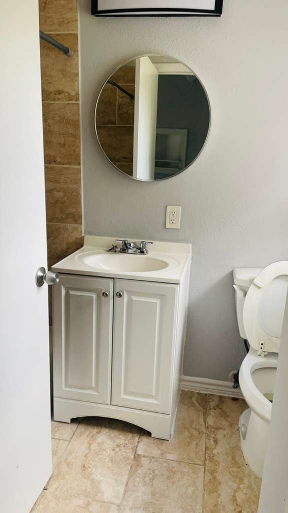 Building Photo - 7301 Brockley Ln