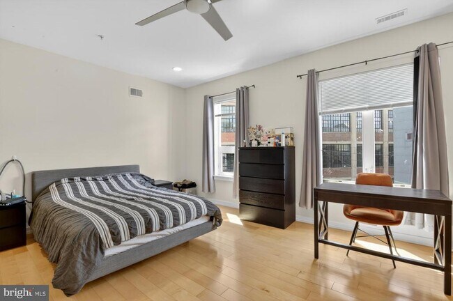 Building Photo - 1504 Earl St