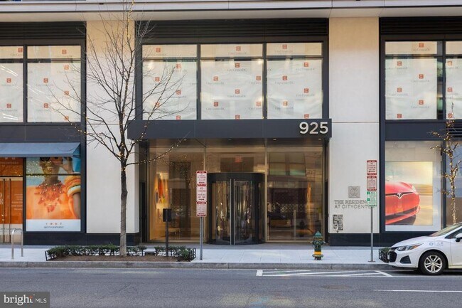 Building Photo - 925 H St NW