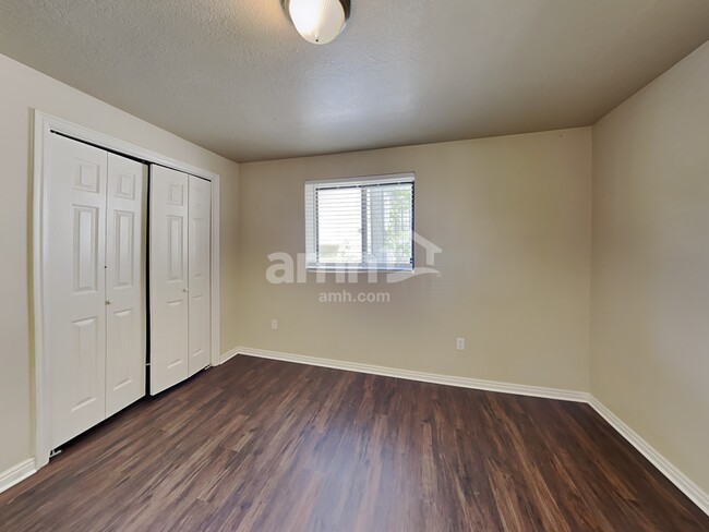 Building Photo - 2152 N 850 W