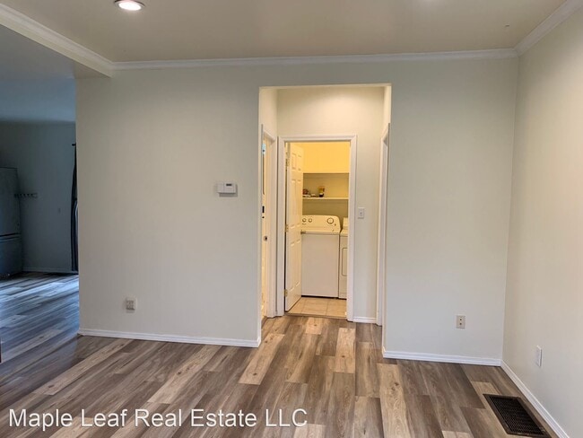 Building Photo - 2 br, 1 bath House - 4224 42nd Ave S