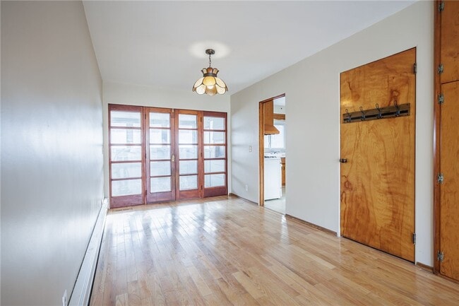 Building Photo - 43 River Meadow Dr