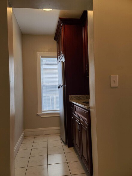 Building Photo - 194 Howard St