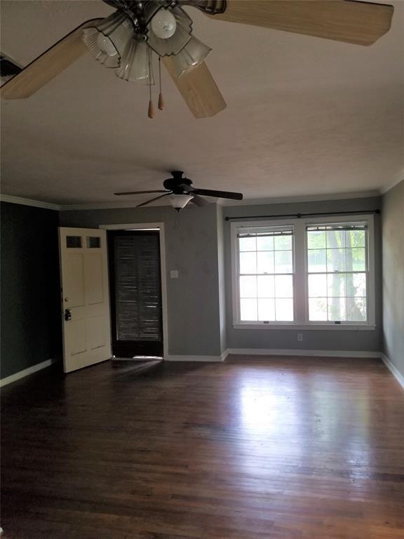 Building Photo - 3616 W Seminary Dr