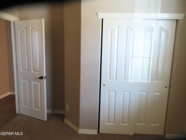 Building Photo - 1617 Etling Way
