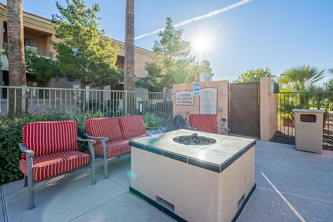 Building Photo - 1941 S Pierpont