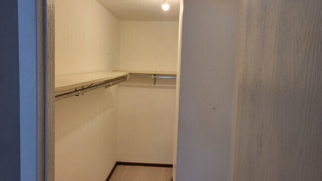 Building Photo - 441 Park Ridge Ln