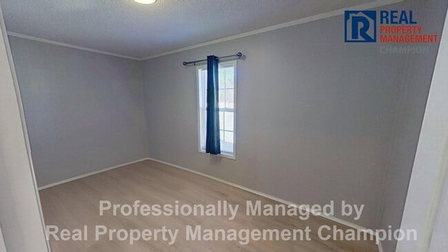 Building Photo - 2 BD/2 BA Home w/Open Main Living Area and Split Bedrooms