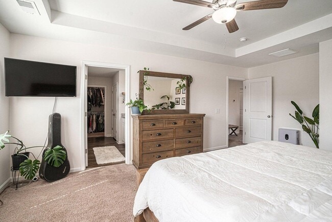 Building Photo - 252 Hyrne Dr