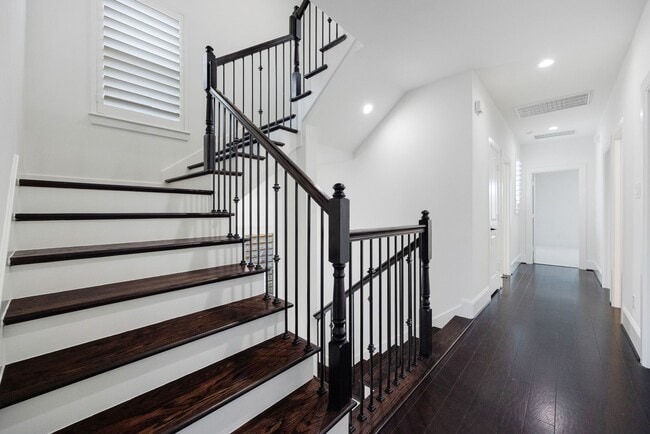 Building Photo - 8213 Cabernet Ln