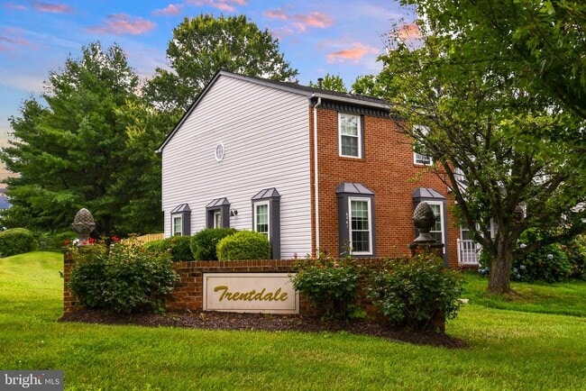 Building Photo - 6125 Trident Ln