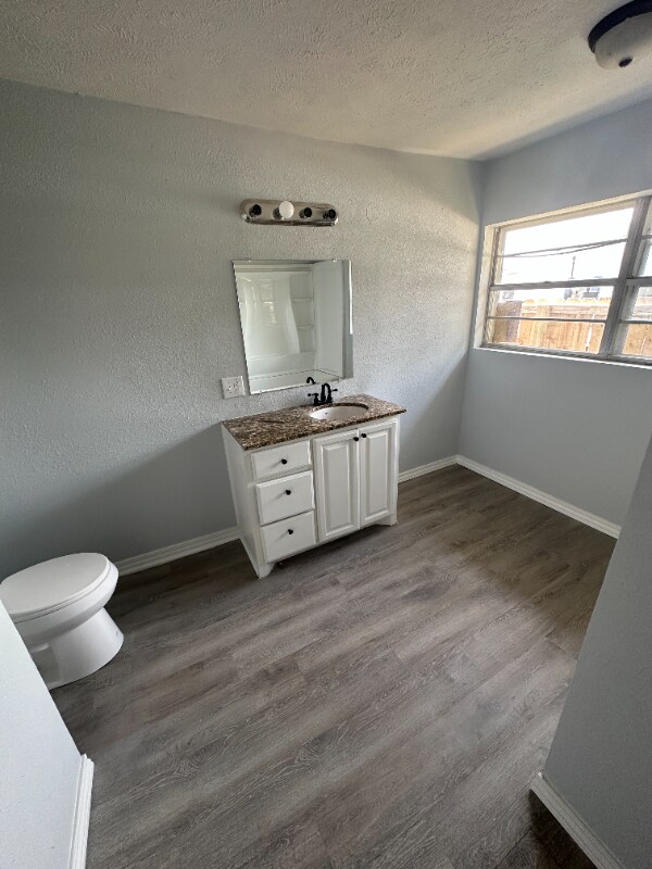 Building Photo - 222 E 38th St