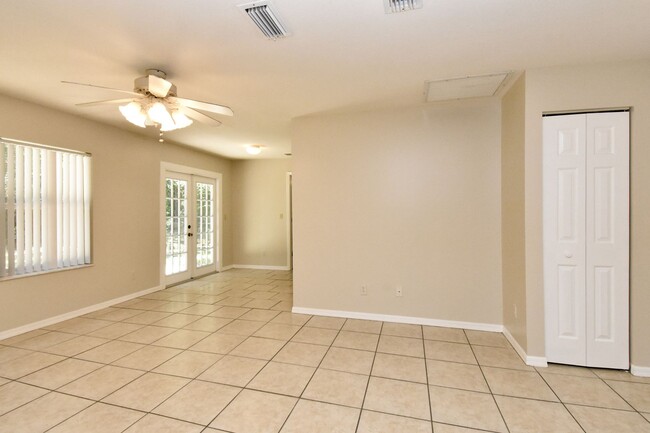 Building Photo - 3BR/2BA Corner Lot Home + BONUS ROOM – $17...