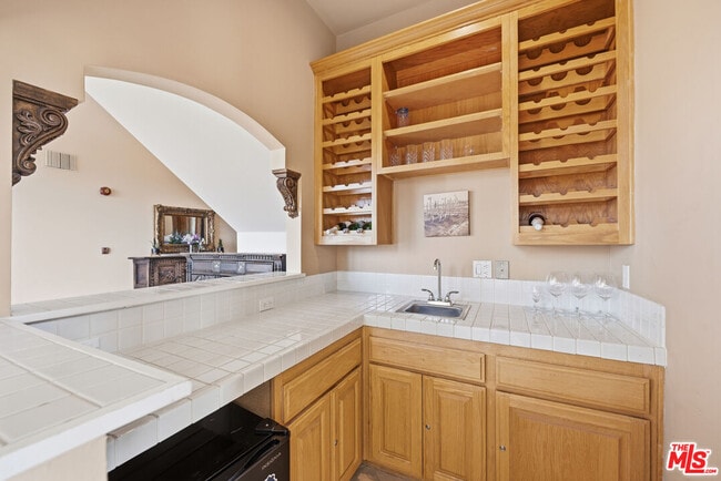 Building Photo - 501 Sadie Rd