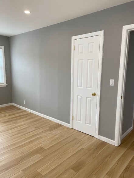 Building Photo - 100 Belmont Ave