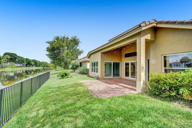 Building Photo - Amazing 4 Bedroom, 3 Bath home plus large 21'x11' loft located in Parkland Isles!