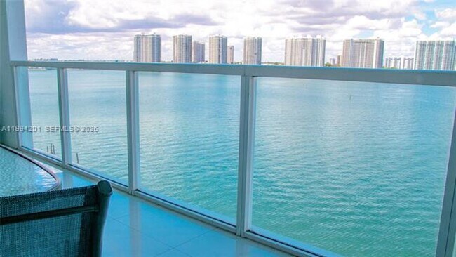 Building Photo - 18100 N Bay Rd