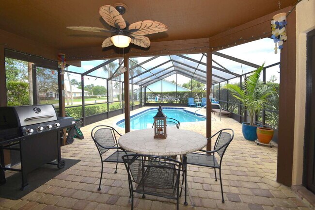 Building Photo - Absolutely adorable 3 bedrooms 2 bath Cana...