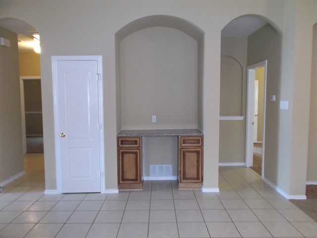 Building Photo - 1835 Manor Dr