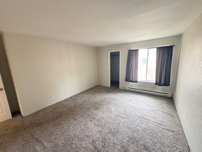 Building Photo - 3895 E Leonesio Dr