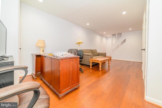 Building Photo - 4708 Randolph Ct