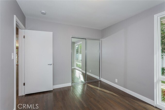 Building Photo - 16231 Moorpark St