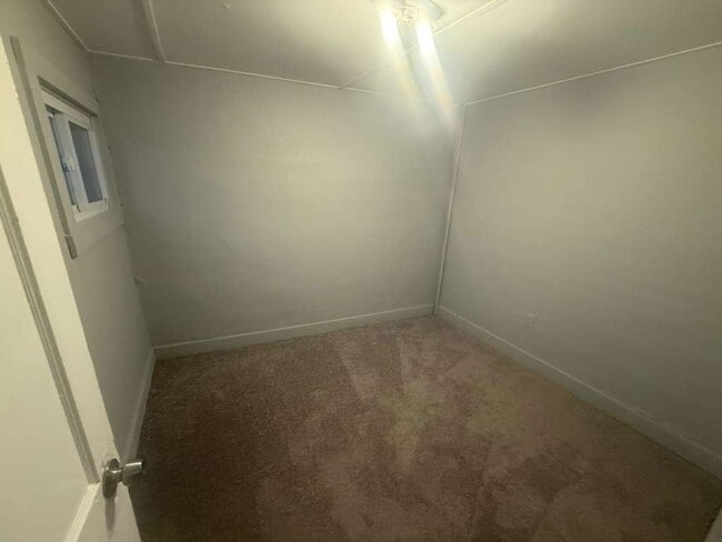 Building Photo - 195 Union St