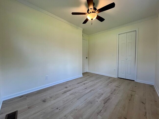 Building Photo - 2402 Corral Rd