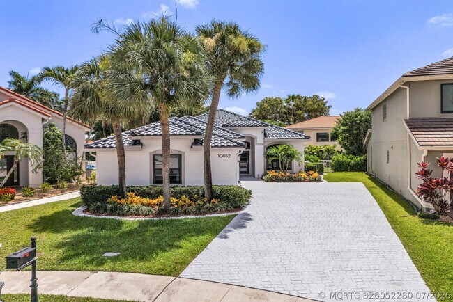Building Photo - 10852 La Salinas Cir