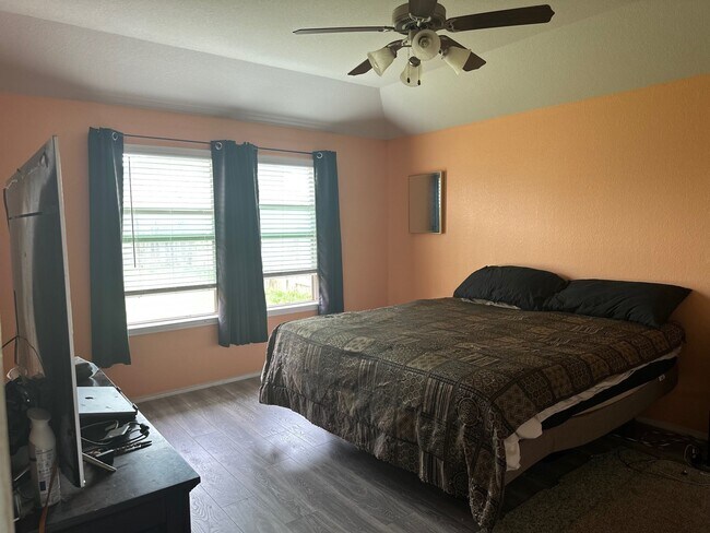 Building Photo - 4434 Navelli Way