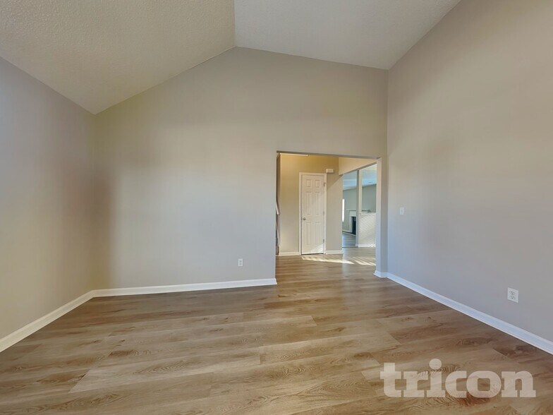 Building Photo - 816 Marcus Ln