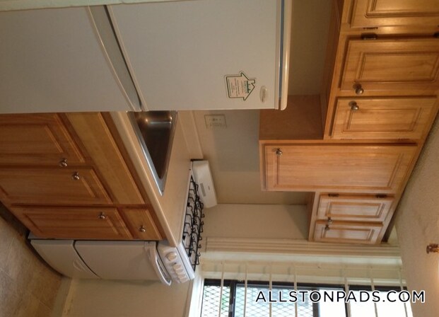 Building Photo - 1144 Commonwealth Ave