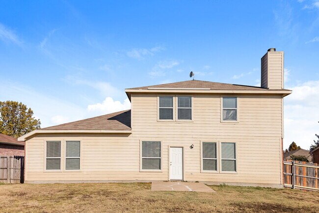 Building Photo - 2104 Aster Trail