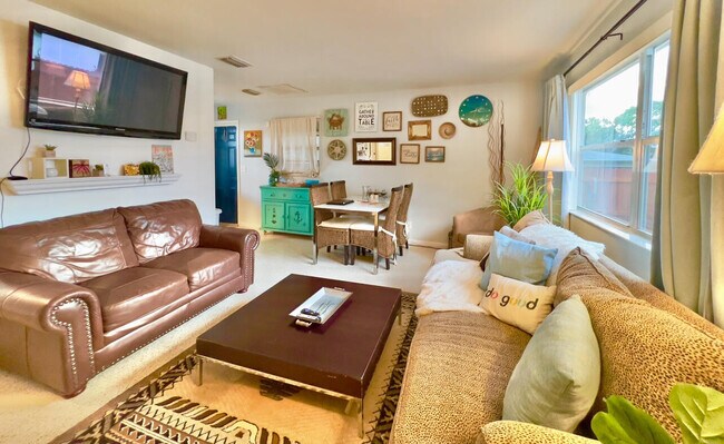 Building Photo - 2401 Avenue Q