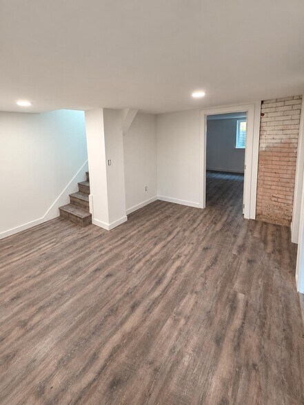 Building Photo - 445 20th St SE